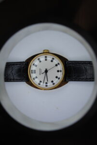 Sekonda manual wind gold plated wristwatch close